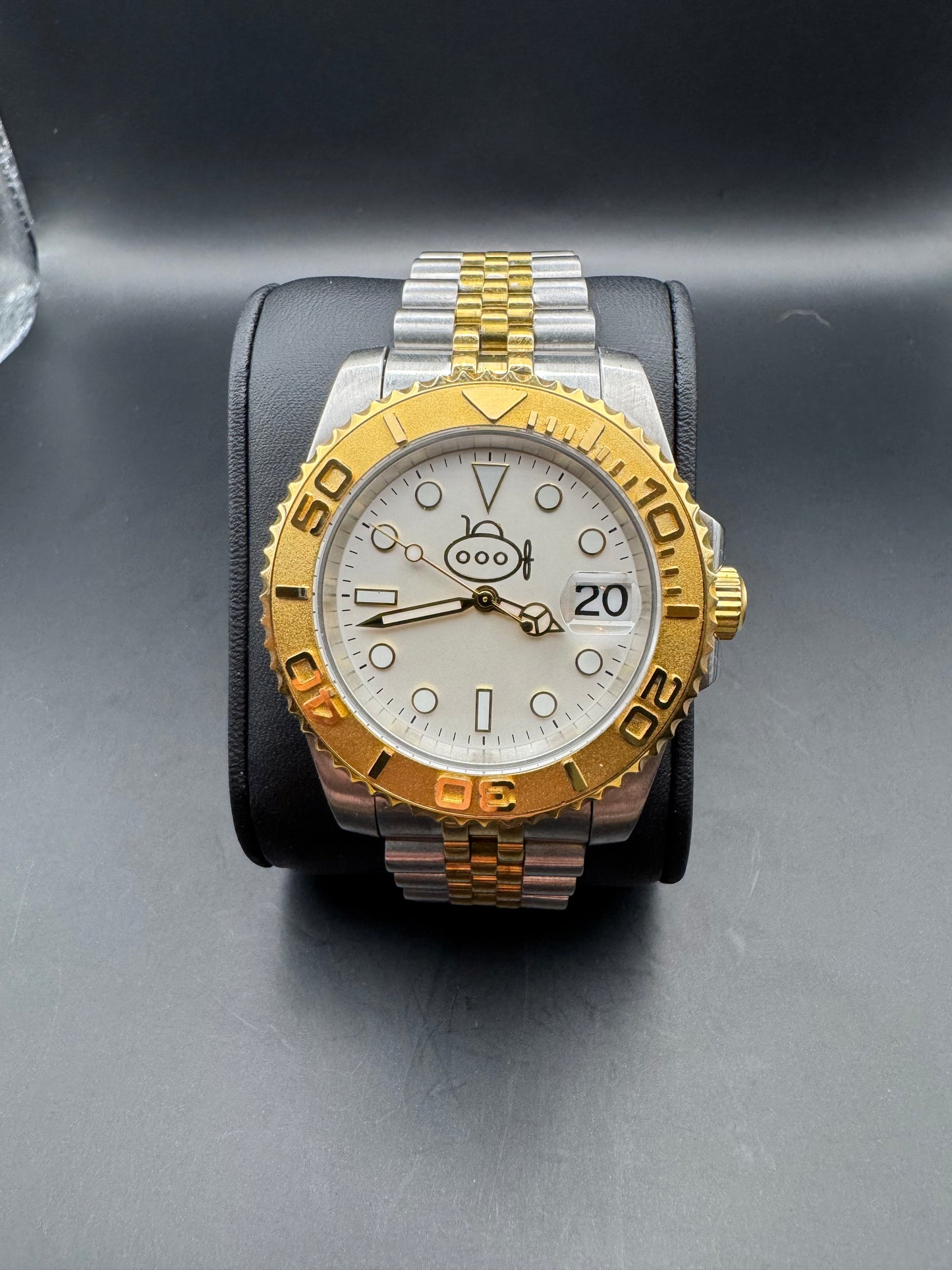The Submarine Watch