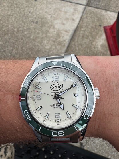 The SS-1 in Green and White