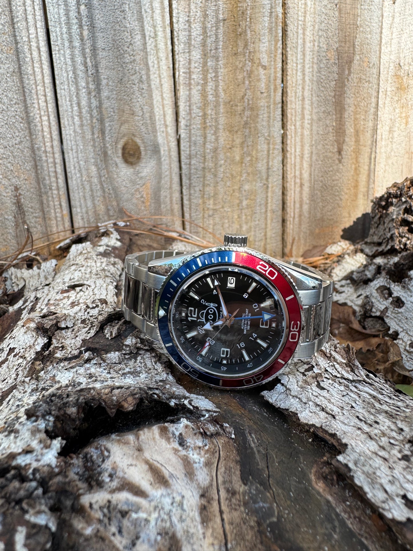 The SS-1 GMT in Blue Red and Black