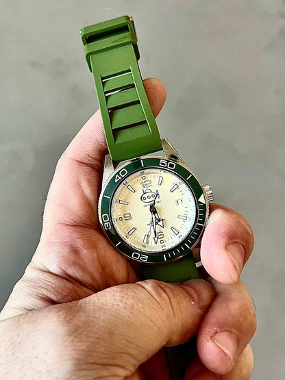 The SS-1 in Green and White